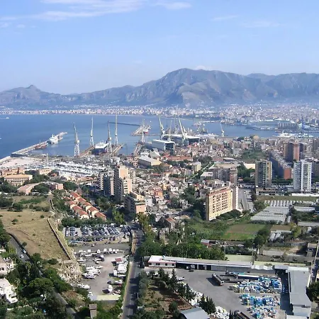 Oda ve Kahvaltı Liberty Sul Mare Palermo